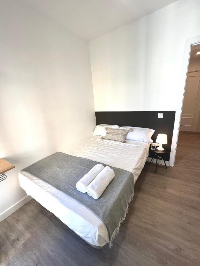 Casa De Huespedes Mi Lla Hotel Madrid Kültér fotó