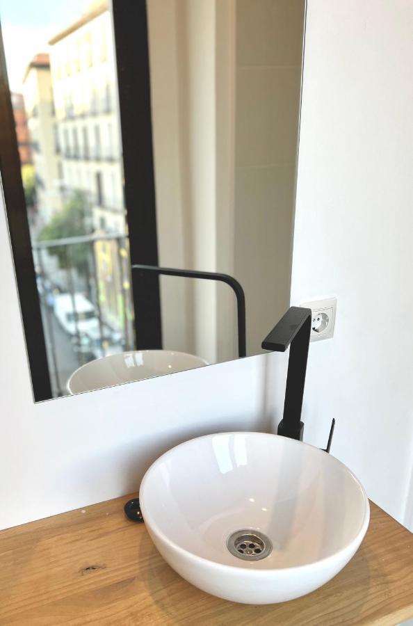 Casa De Huespedes Mi Lla Hotel Madrid Kültér fotó