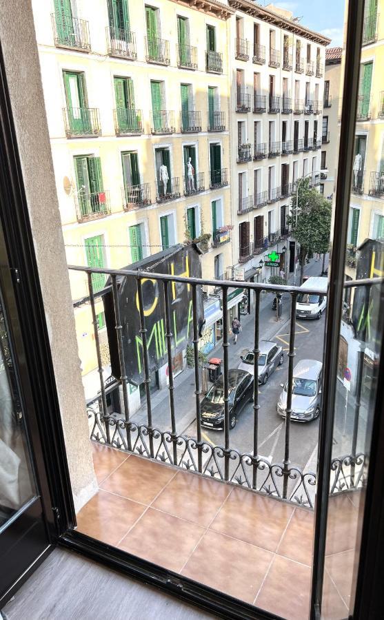 Casa De Huespedes Mi Lla Hotel Madrid Kültér fotó