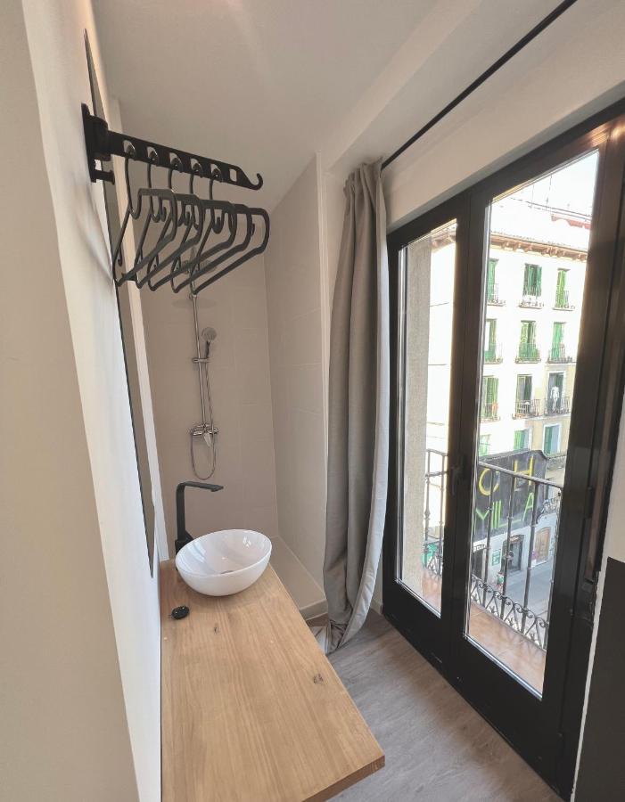 Casa De Huespedes Mi Lla Hotel Madrid Kültér fotó